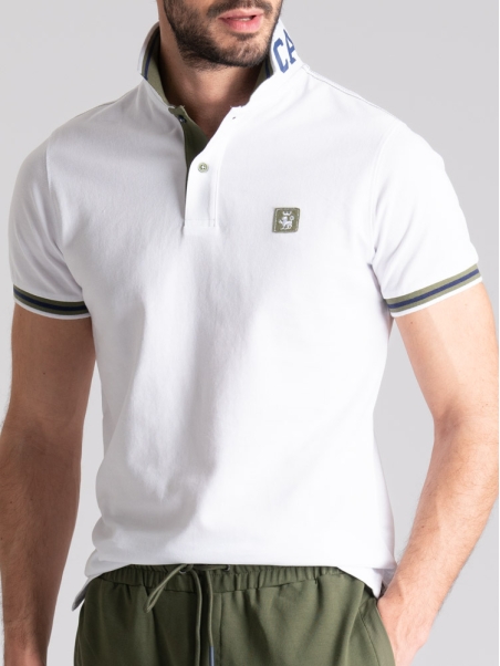 Polo de hombre de media manga con cuello estampado