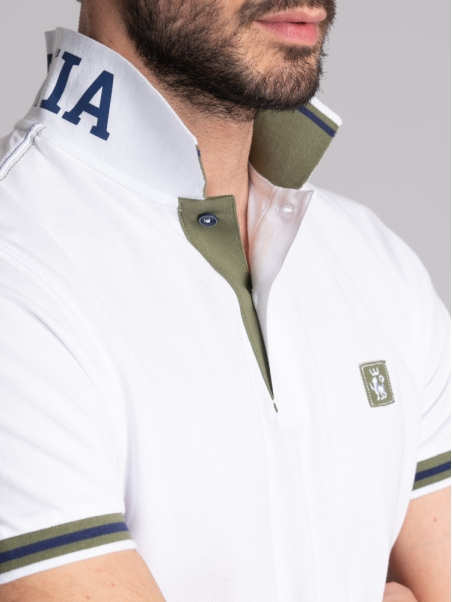 Polo de hombre de media manga con cuello estampado