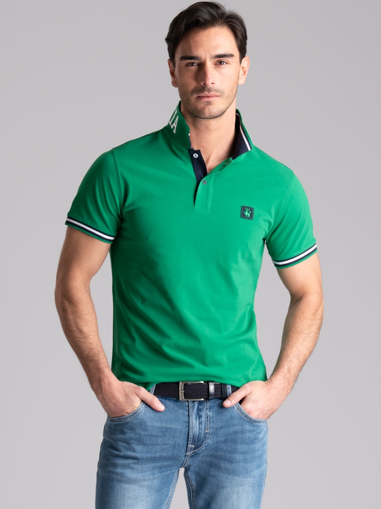 Polo de hombre de media manga con cuello estampado
