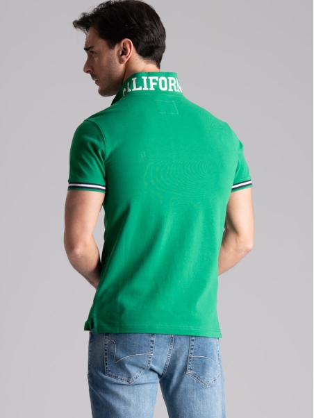 Polo de hombre de media manga con cuello estampado