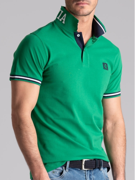 Polo de hombre de media manga con cuello estampado
