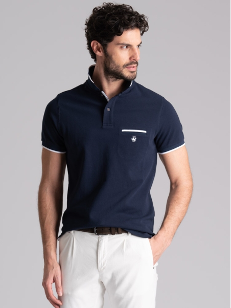 Polo de media manga de color liso para hombre con bolsillo