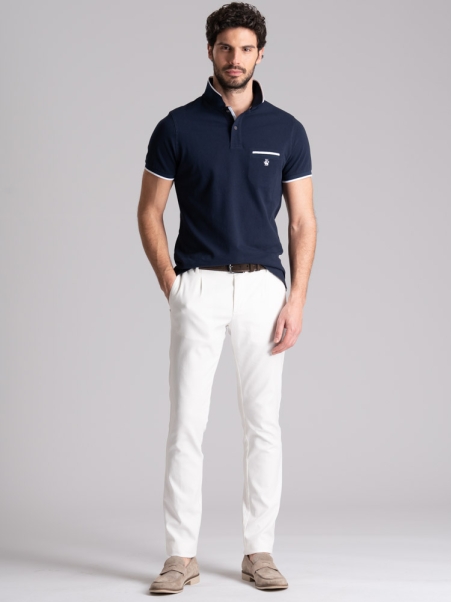 Polo de media manga de color liso para hombre con bolsillo