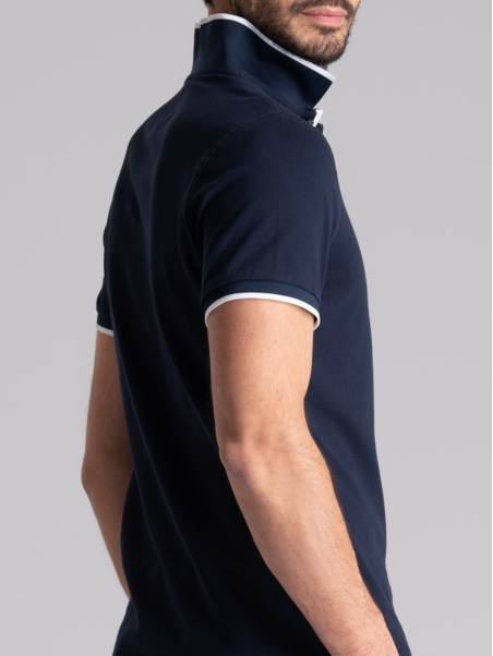Polo de media manga de color liso para hombre con bolsillo
