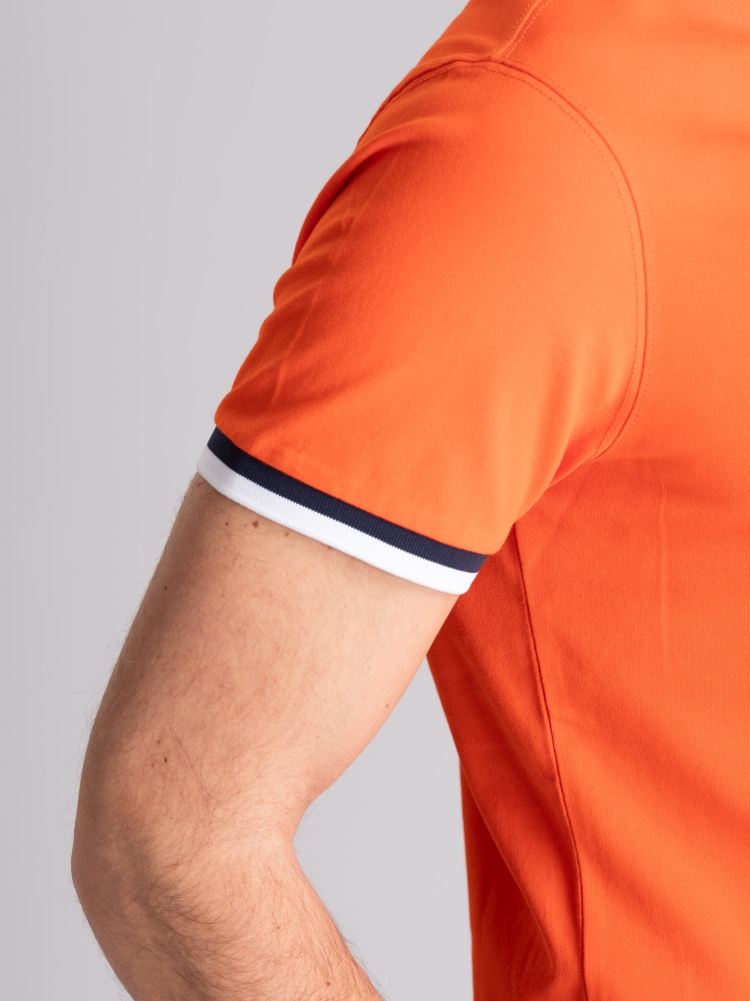 Polo masculino de media manga con inserciones de poliéster