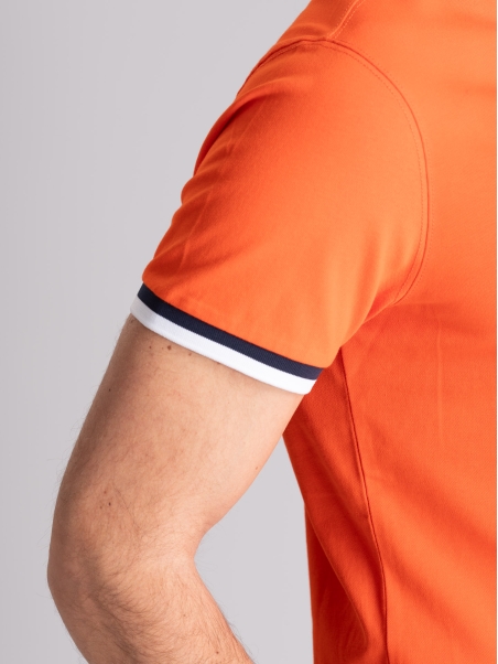 Polo masculino de media manga con inserciones de poliéster