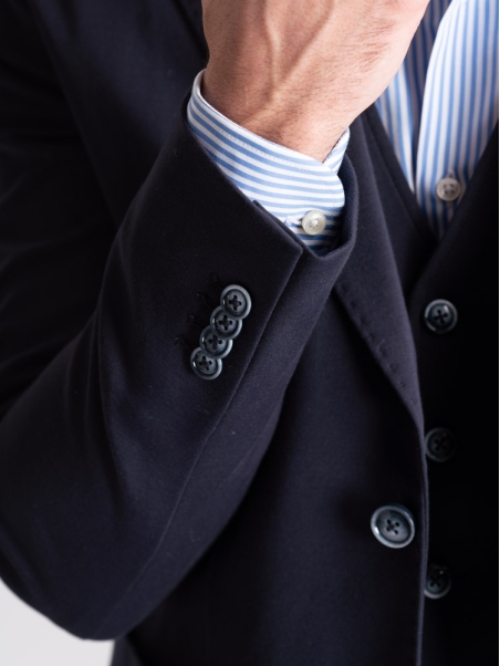 Chaqueta de hombre en tejido Jersey Punto Milano de color azul marino