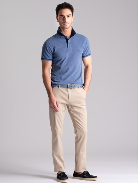 Pantalón chino de espiga para hombre con microdentaduras