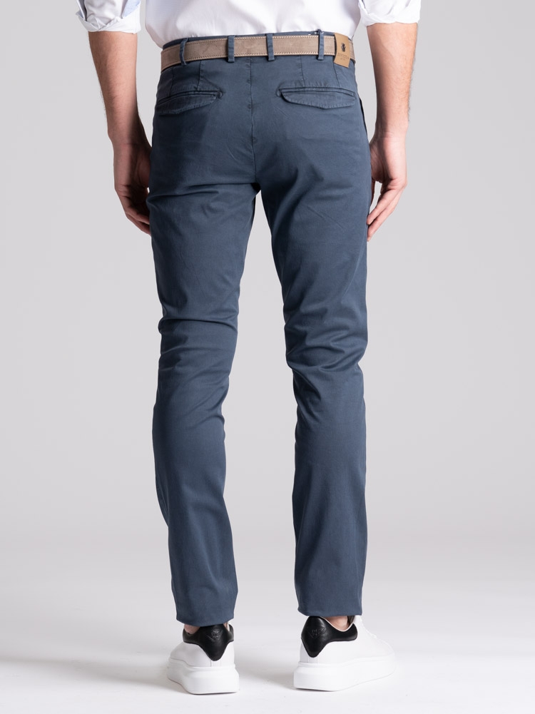 Pantalone uomo chino micro stampa con patelle