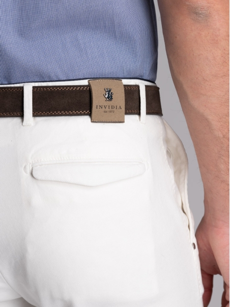 Pantalón chino de hombre en tejido blindado viejo