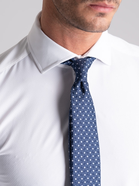 Cravatta uomo in seta con disegno geometrico 2