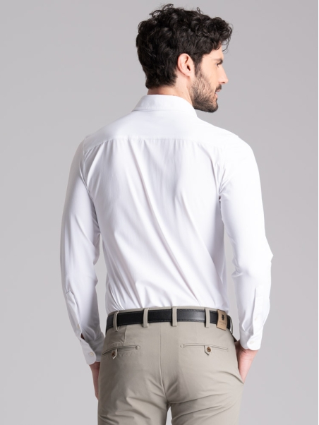 Camisa de hombre TECNO blanca perforada cuello semifrancés
