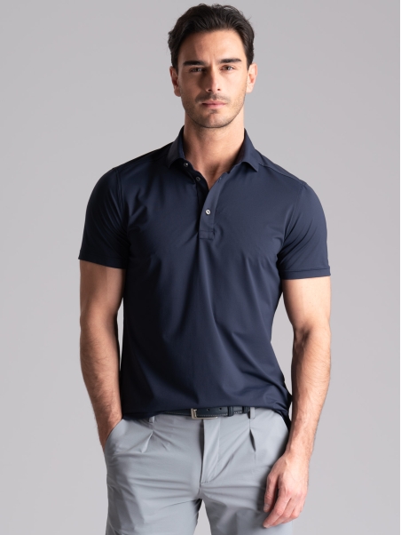 Polo azul TECNO de media manga para hombre con cuello camisero