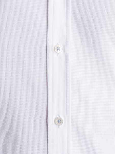 Camicia uomo bianca tessuto operato collo button down