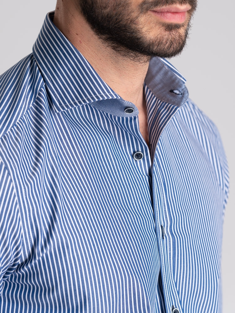 Camisa de rayas para hombre con cierre de velcro y cuello semidesplegado
