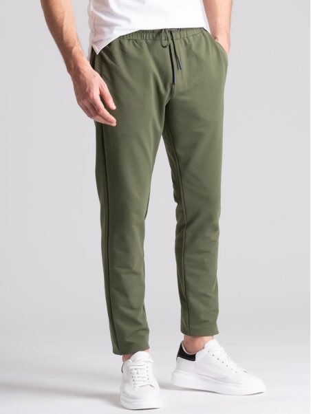 Jogger TECNO modelo chino para hombre
