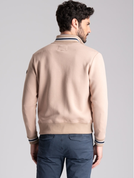 Cazadora bomber de punto para hombre con botonadura y bolsillos