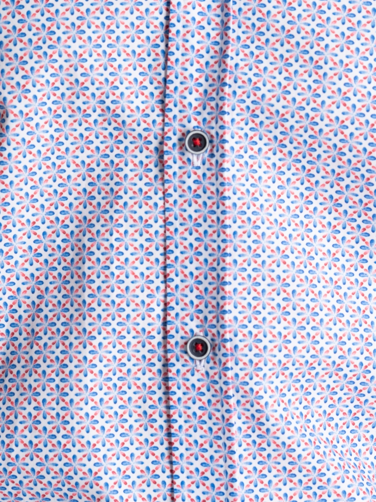 Camisa de caballero con estampado de flores y cuello semifrancés