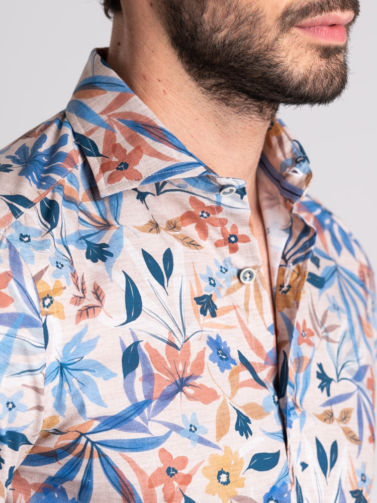 Camisa de hombre con estampado de hojas y flores Cuello semifrancés