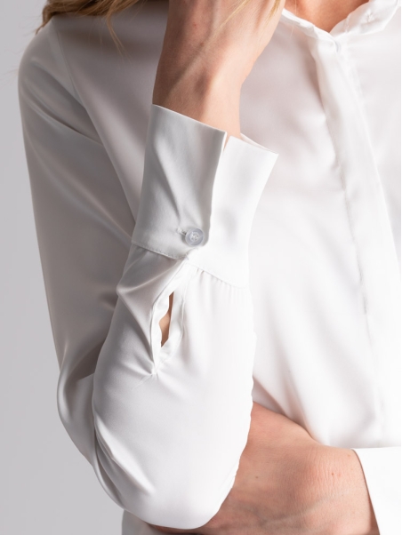 Camisa de satén de manga larga para mujer