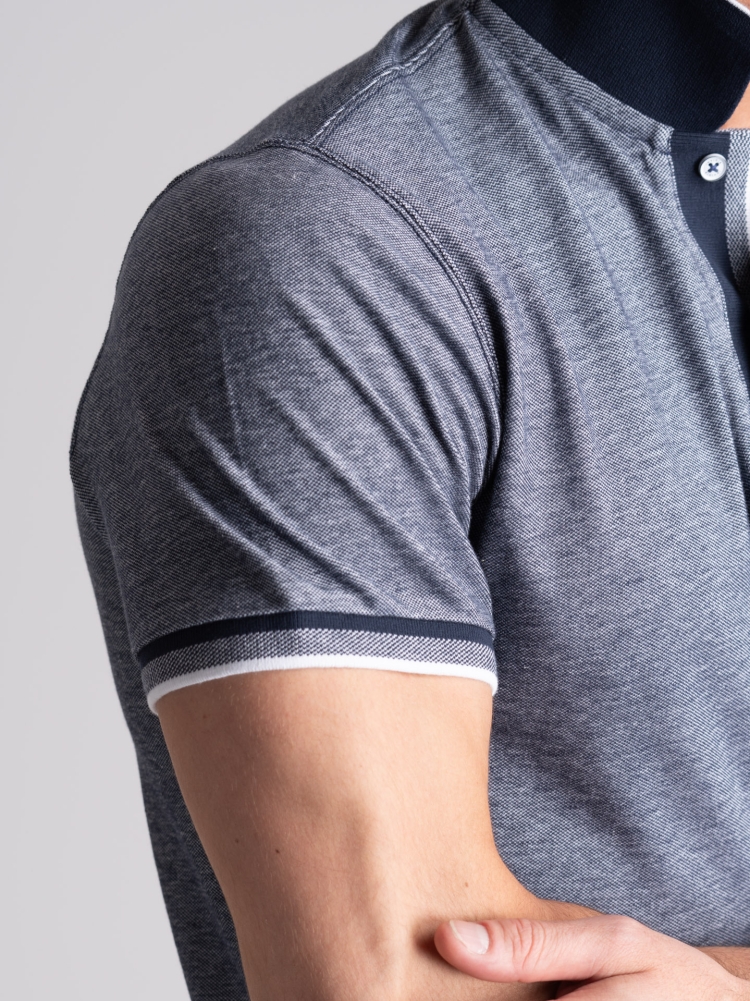 Polo de media manga para hombre teñido en hilo