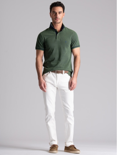 Polo de media manga para hombre teñido en hilo