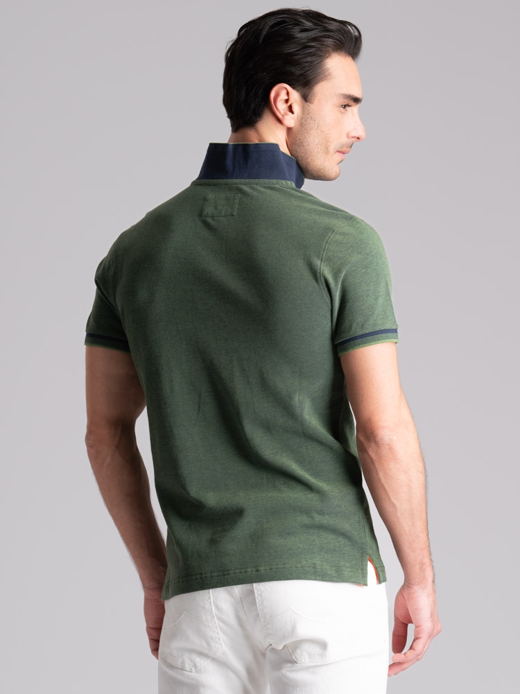 Polo de media manga para hombre teñido en hilo