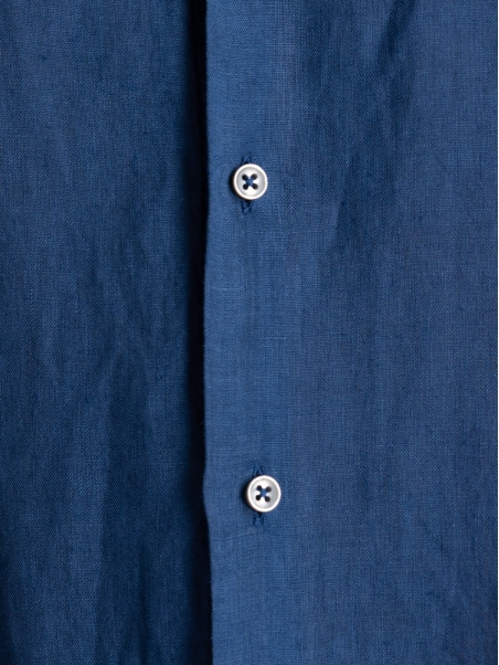 Camisa de hombre de lino azul con cuello mao