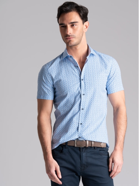 Camisa flor hombre media manga cuello semifrancés
