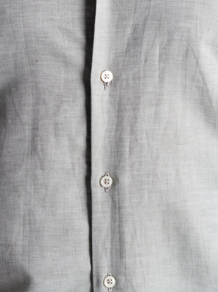 Camisa hombre mezcla de lino verde media manga cuello coreano