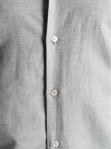 Camisa hombre mezcla de lino verde media manga cuello coreano