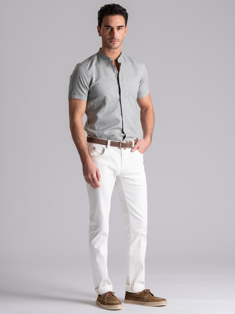 Camisa hombre mezcla de lino verde media manga cuello coreano