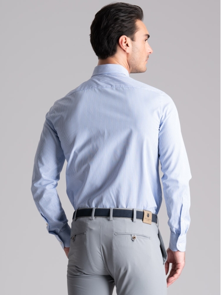 Camisa de rayas regular azul cuello semifrancés para hombre