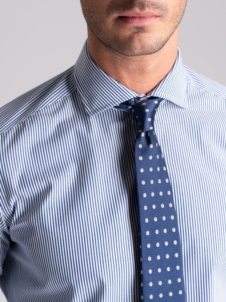 Camisa de rayas regular azul cuello semifrancés para hombre