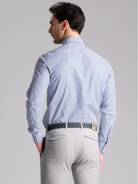 Camisa de rayas regular azul cuello semifrancés para hombre