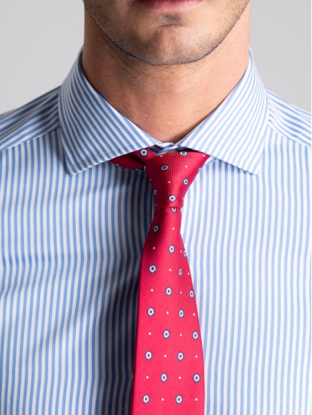 Camisa de caballero azul claro cuello semifrancés