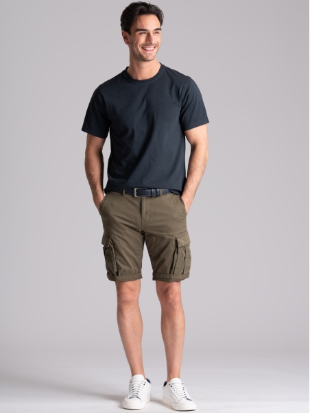 Bermudas cargo de hombre en gabardina de algodón efecto envejecido