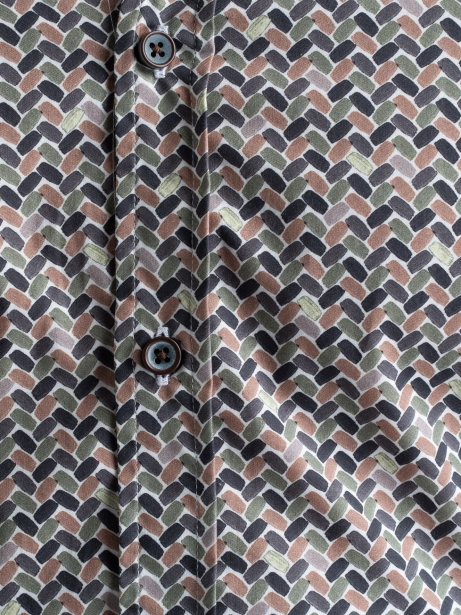 Camisa de hombre con estampado geométrico 2