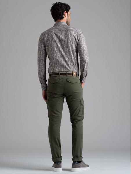 Camisa de hombre con estampado geométrico