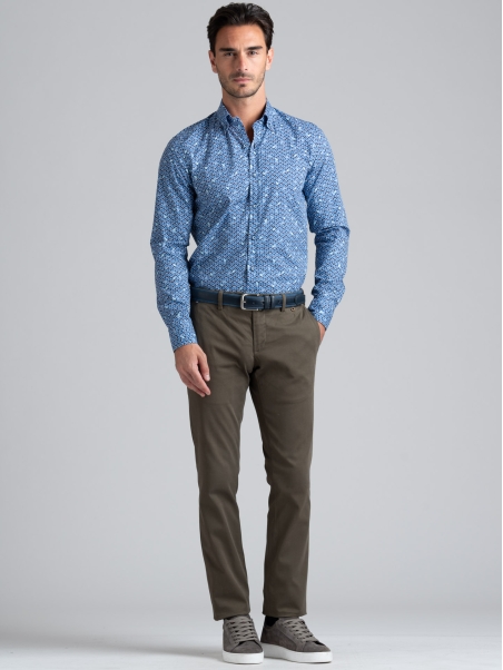 Camisa de hombre con estampado geométrico