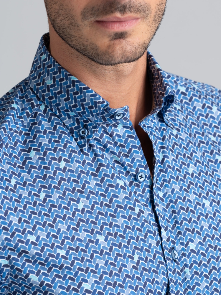 Camicia uomo con stampa fantasia geometrica