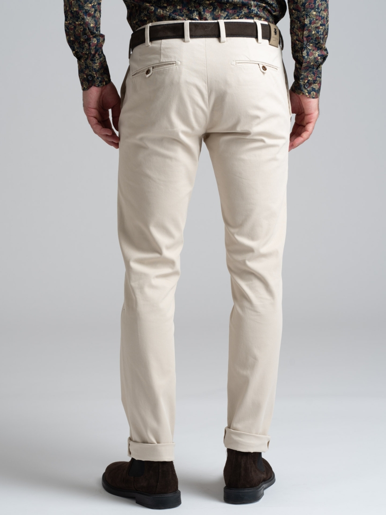 Pantalón de hombre en tejido Broken Twill de tacto cálido
