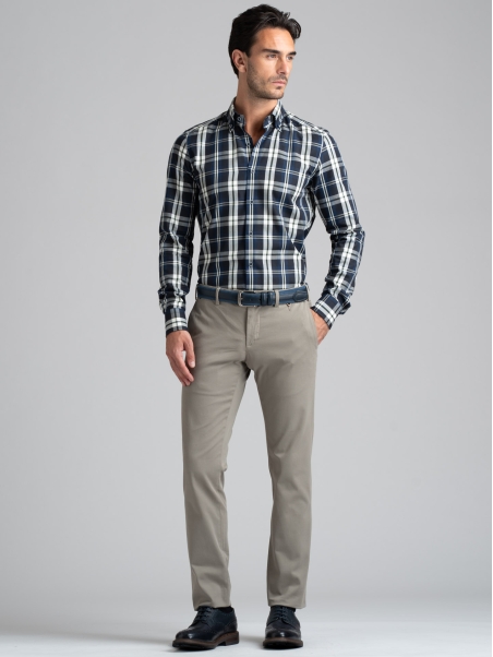 Pantalón de hombre en tejido Broken Twill de tacto cálido