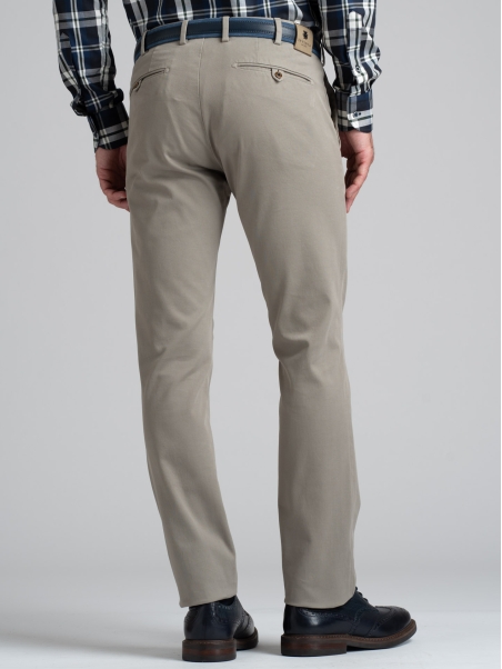 Pantalón de hombre en tejido Broken Twill de tacto cálido