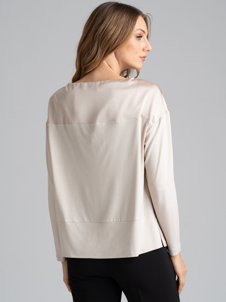 Blusa donna in satin e jersey con scollo a barchetta