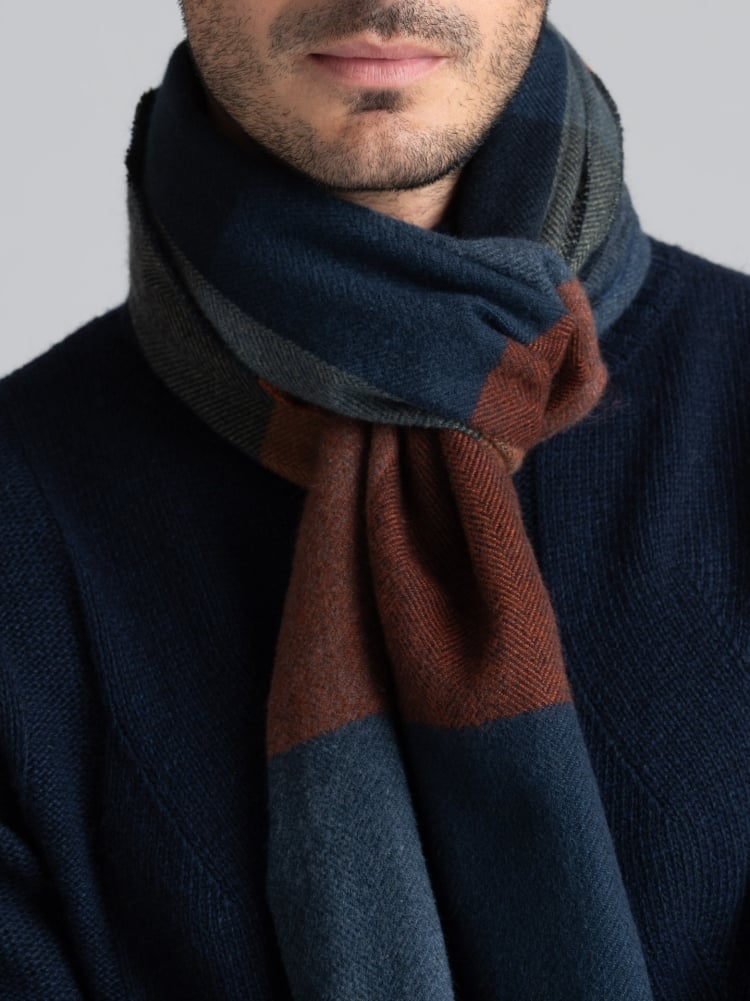 Pañuelo de espiga para hombre con diseño maxi madrás