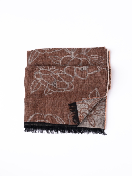 Bufanda de mujer en tejido jacquard con estampado ramage 2
