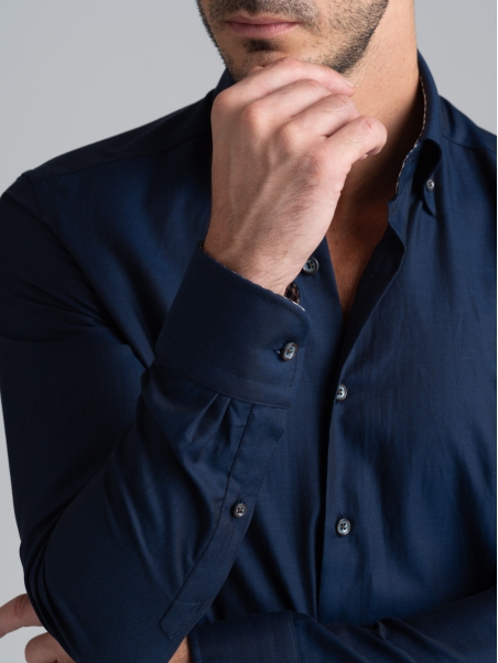 Camisa de hombre en tejido de espiga azul