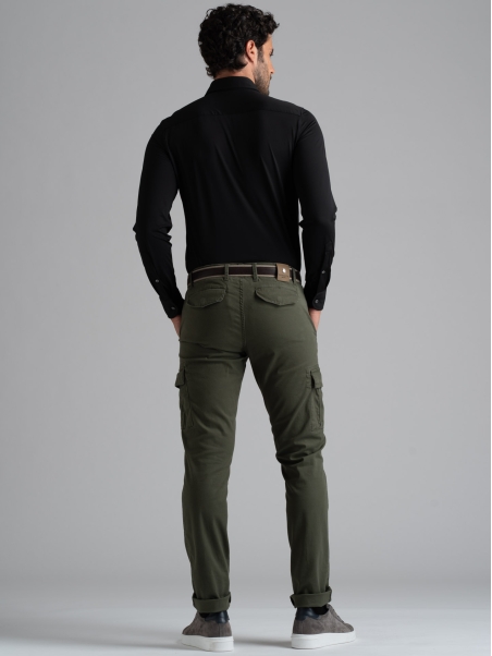 Camisa TECNO negra cuello semifrancés para hombre