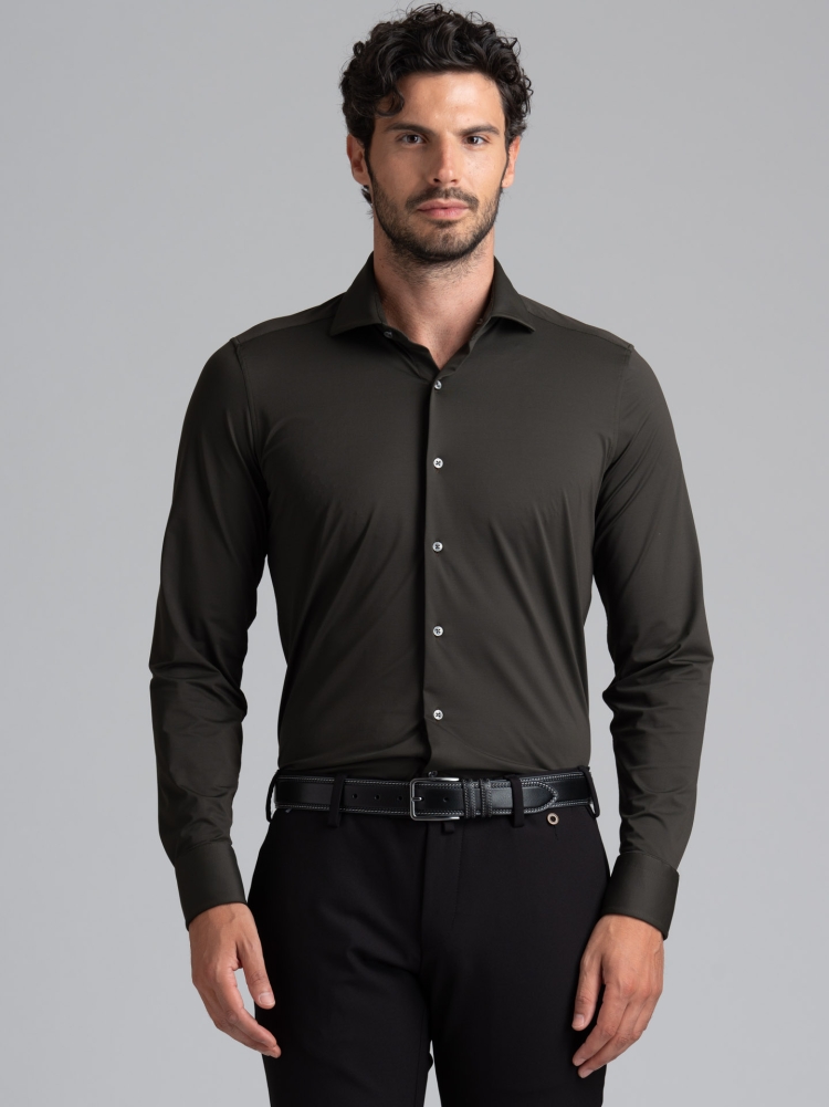 Camisa de hombre TECNO verde cuello semifrancés